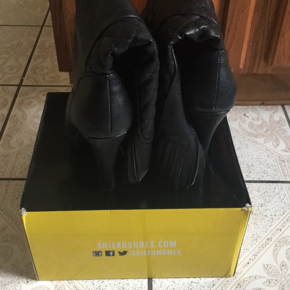 Heels - Picture 2 of 3